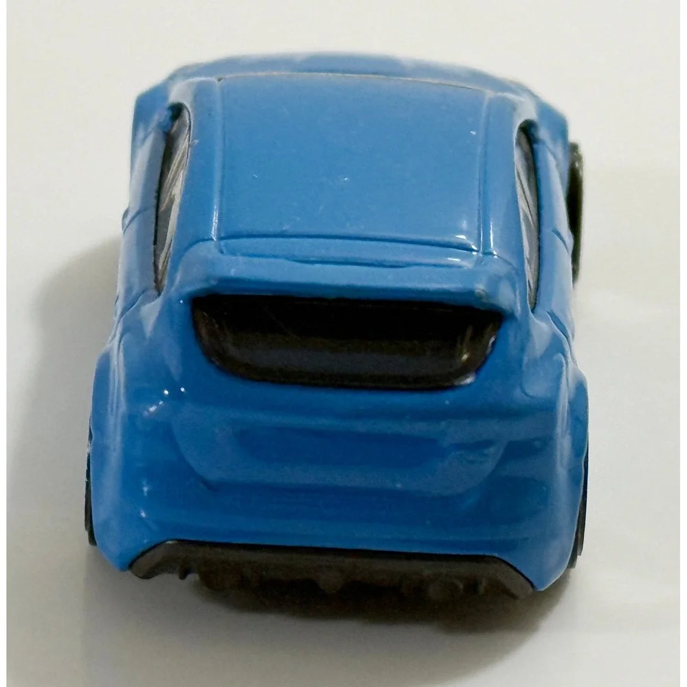 Hot Wheels Ford Focus RS Kids 1:64 Blue Die-Cast Toy Car 2016 DHP07
